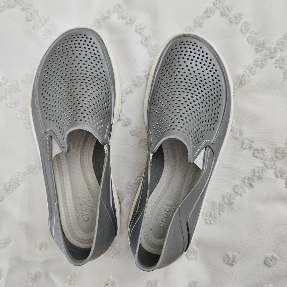 Crocs Topsiders - Picture 3 of 5